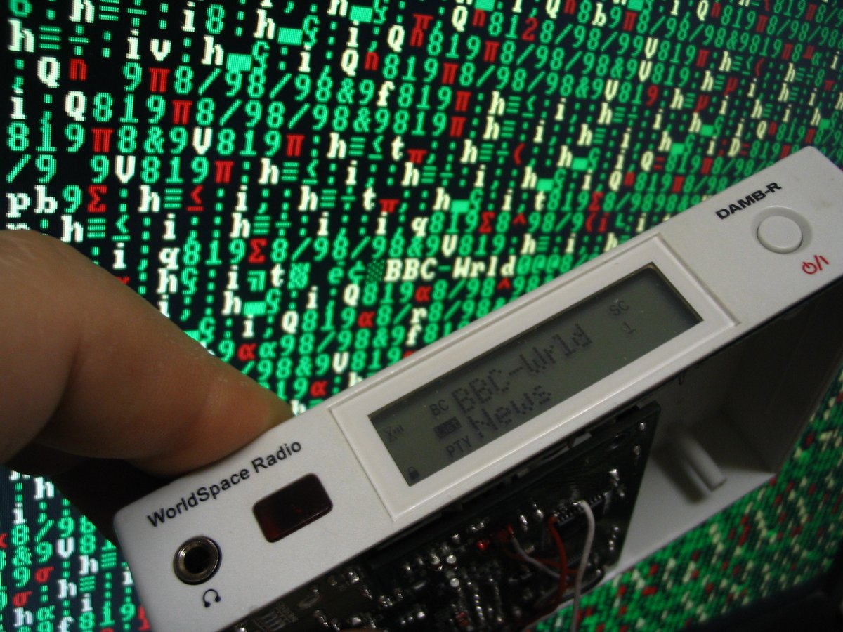 briantw's tweet photo. Throwback to January 11, 2007 — Sniffing I²C data from a WorldSpace Radio DAMB-R satellite receiver. Note the “BBC-Wrld” on the PC monitor.
#WorldSpace #SatelliteRadio #I2C https://t.co/6NOZNDeSil