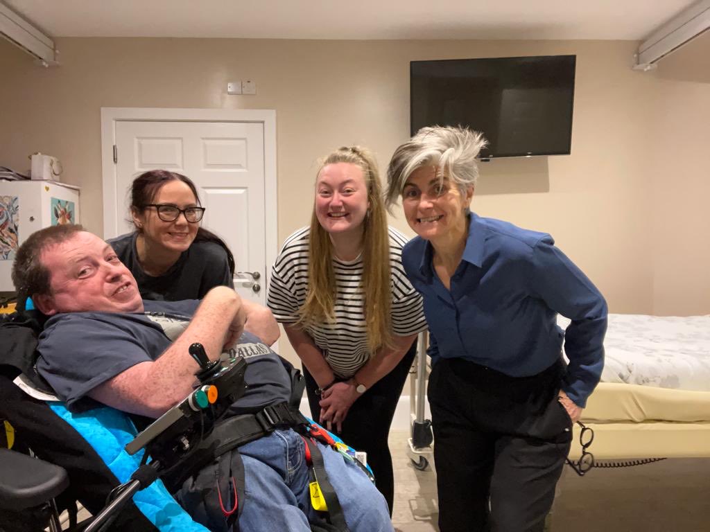 Mencap_NI's tweet photo. #feelgoodfriday 💕
Our Director Grainne visited #personalsupport services in Derry/Londonderry to see the great work our teams do
This work is vital so that the people we support can live happy healthy lives
A huge #Thanks to all our personal support staff for their hard work! https://t.co/sqTczX0pCA