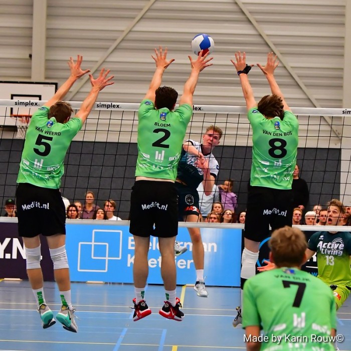 Simplex/SSS Heren 1 op 23 december naar Amersfoort of Bedum voor de beker. De Barnevelders spelen in de achtste finales tegen de winnaar van <a href="/avvkeistad/">AVV Keistad</a> versus <a href="/BedumDio/">DIO/Bedum</a>.  #beker #volleybal #hupgroen <a href="/volleybalnl/">Volleybal</a> 
sss-barneveld.nl/nieuws/nieuws-…