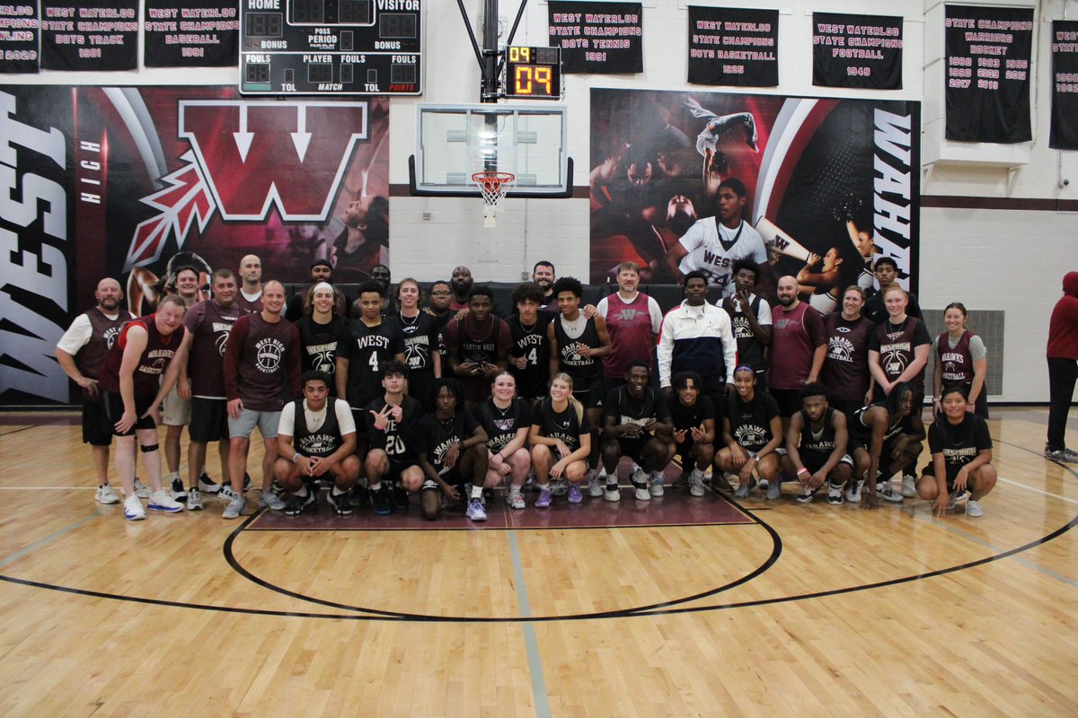 WahawkBoysHoops's tweet image. Such a fun night with our #ONEWahawk family! Thank you to everyone that played, helped behind the scenes, or attended the game. #BeGrateful #WestsidePride
