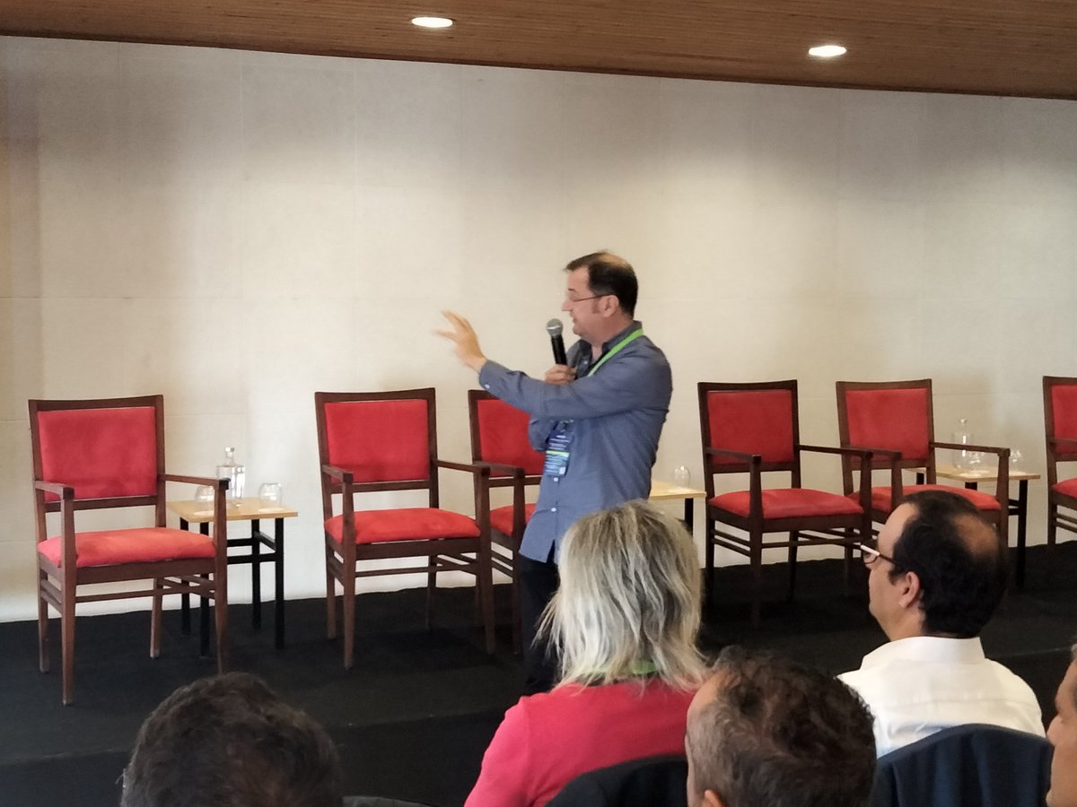 INOVinesc's tweet photo. 🔥 Our CEO, António Leal, took the stage at the INOV session during the #INESCLisboa event. 🎤 

Get ready for insights, inspiration, and innovation. 🚀 Follow us for live updates!

#INESC #INOV #INESCID #INESCMN #innovation💡 https://t.co/Yw6sgaAkhO
