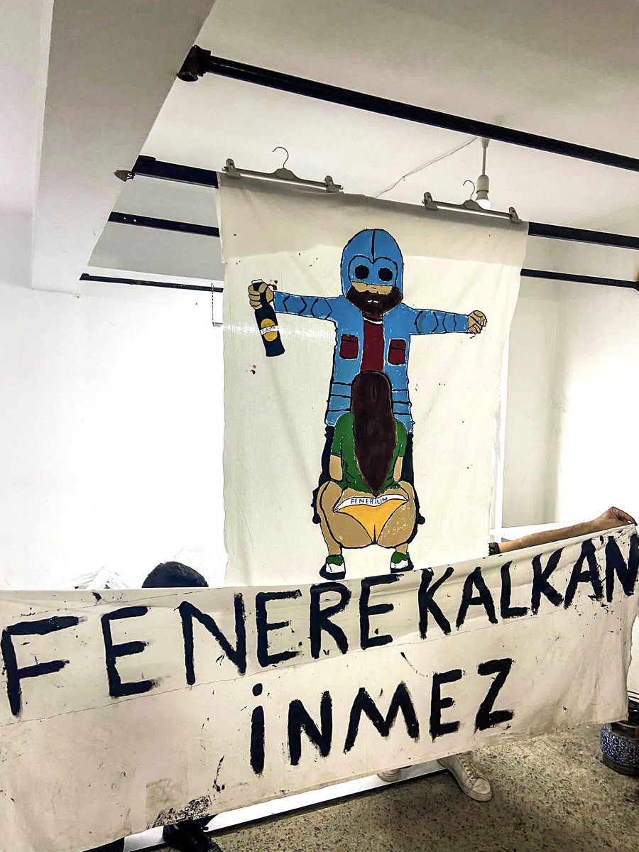 bnd0061's tweet photo. FENERE KALKAN İNMEZ! https://t.co/6OBuAyfRoq