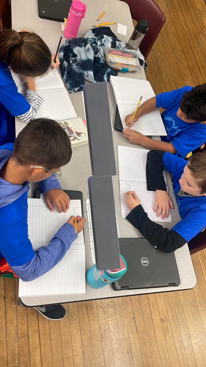 BloomBulldogs's tweet image. #proudprincipal #WritersNotebooks Writing ✍️ is where the real learning lives. @BLOOM_AP_ @brimoss