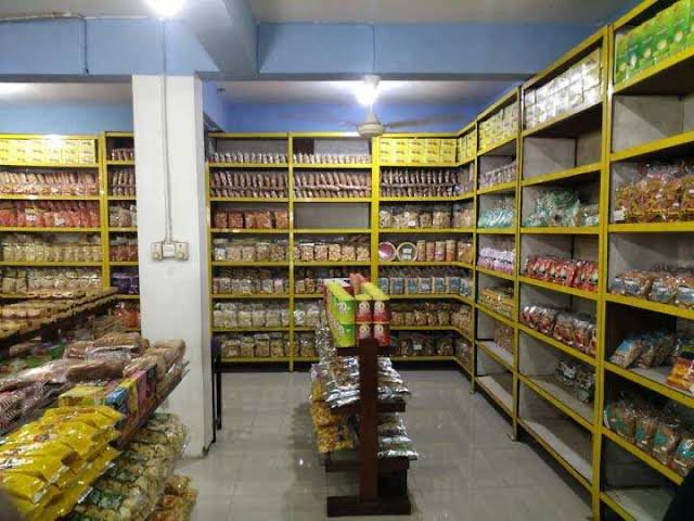 txtdrjkt's tweet photo. Daftar Oleh oleh khas Jakarta bagian. 

Cocok jadi buah tangan untuk sanak saudara di kampung halaman.

nb: seperti biasa, rada ngawur🙏🏽 https://t.co/1533i2kMSK