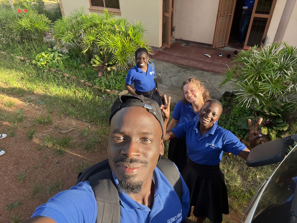 netuganda_20's tweet photo. The #Staff checked out the NET house. 
We are super excited!! Our missionaries arrive in 3 days......#6th November 

Our hearts are jubilant. We look forward to each one of them.

Please keep us all in your prayers 🙏 
#empoweredyoungpeople
#NETMinistriesUganda
#NETUG https://t.co/BVxt4yO6ye