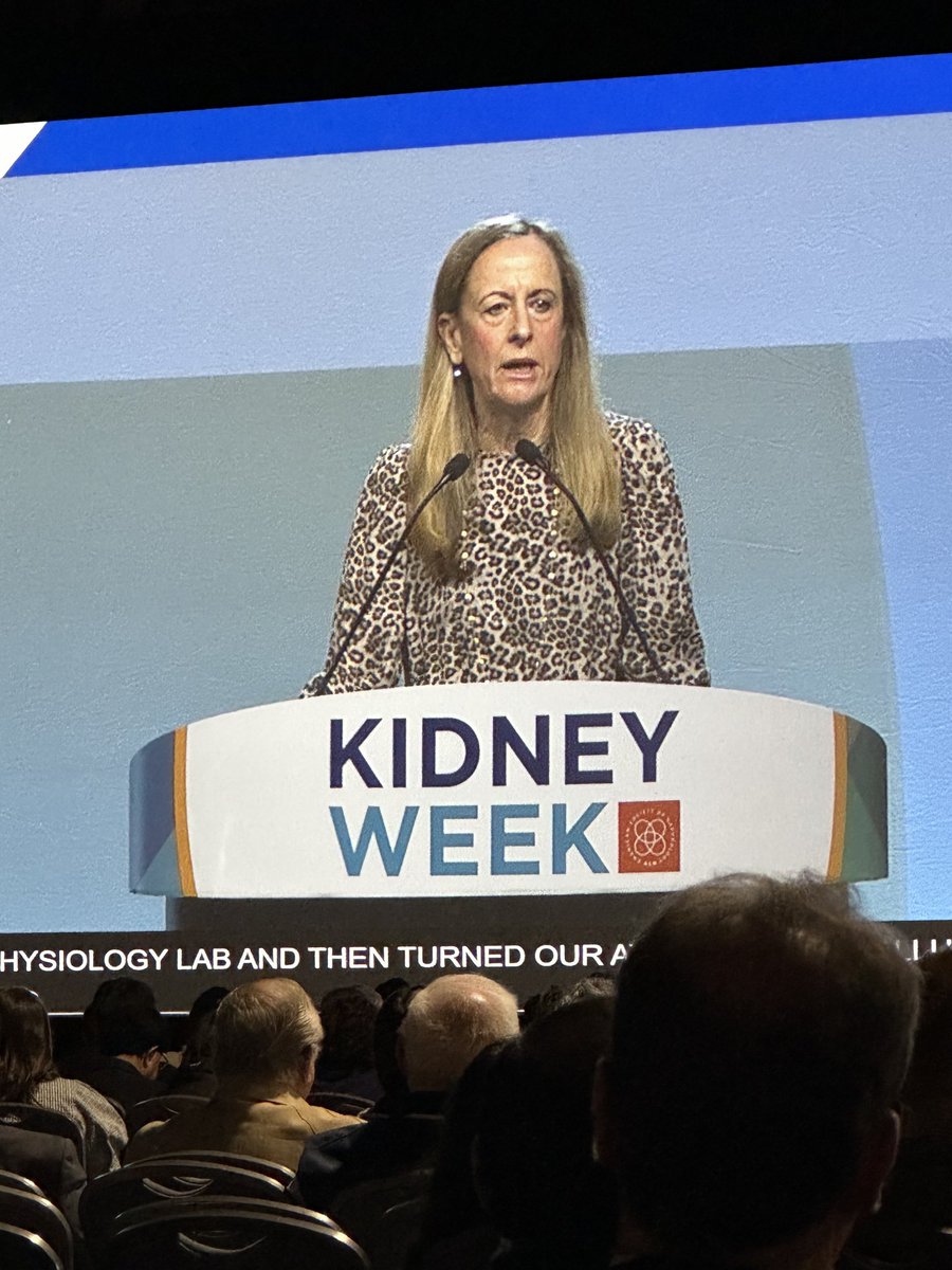 Congratulations ⁦⁦@KatherineTuttl8⁩ on the John P. Peters Award ⁦@ASNKidney⁩ ⁦@AsnEpc⁩ your dedication to eradicating diabetic kidney disease is so inspiring to us all !!! #kidneyweek