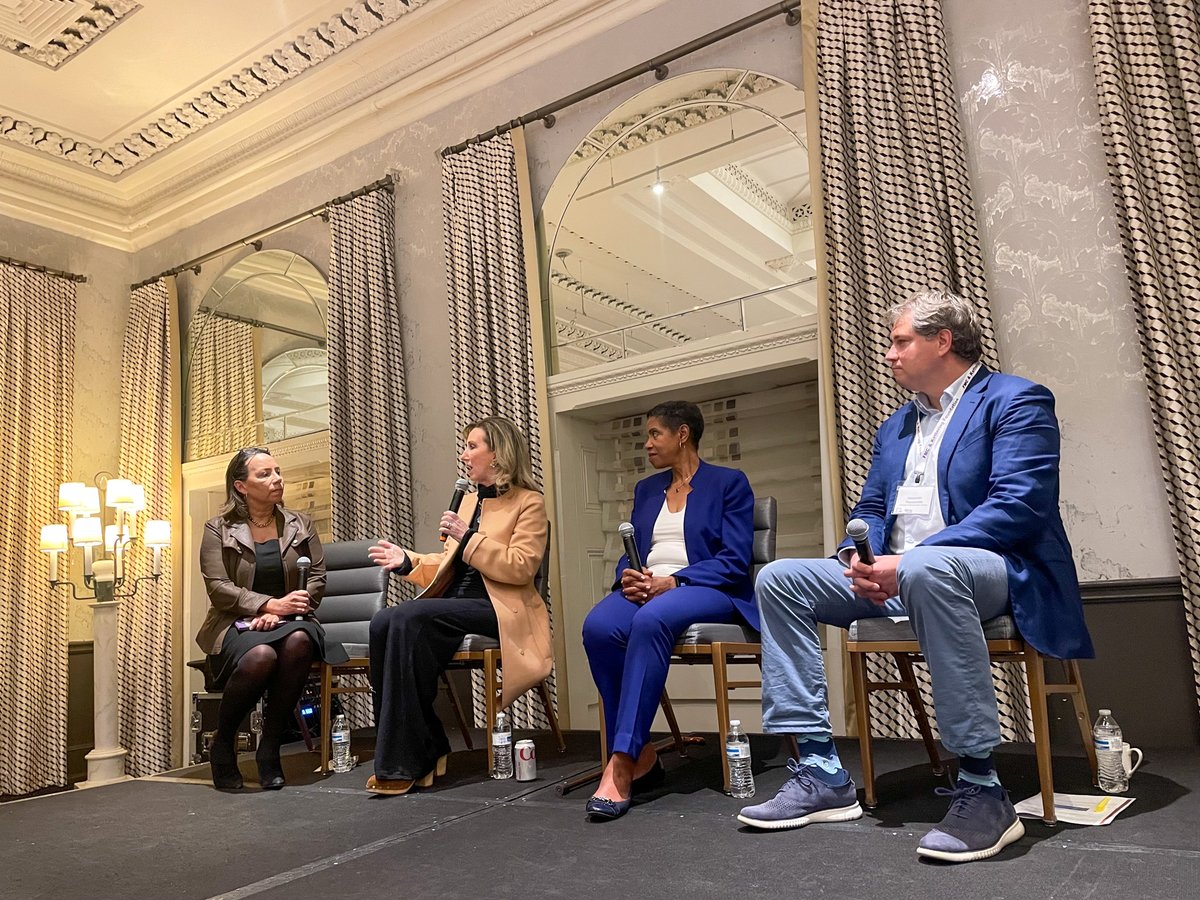 Last night, <a href="/KetteringFdn/">Kettering Foundation</a> CEO Sharon Davies led a fascinating salon conversation for our #ElectionSymposium with <a href="/BarbaraComstock/">Barbara Comstock</a>, <a href="/repdonnaedwards/">Rep Donna F Edwards</a>, and <a href="/AGTheodoridis/">Alex Theodoridis</a>, where they discussed recent trends in politics.