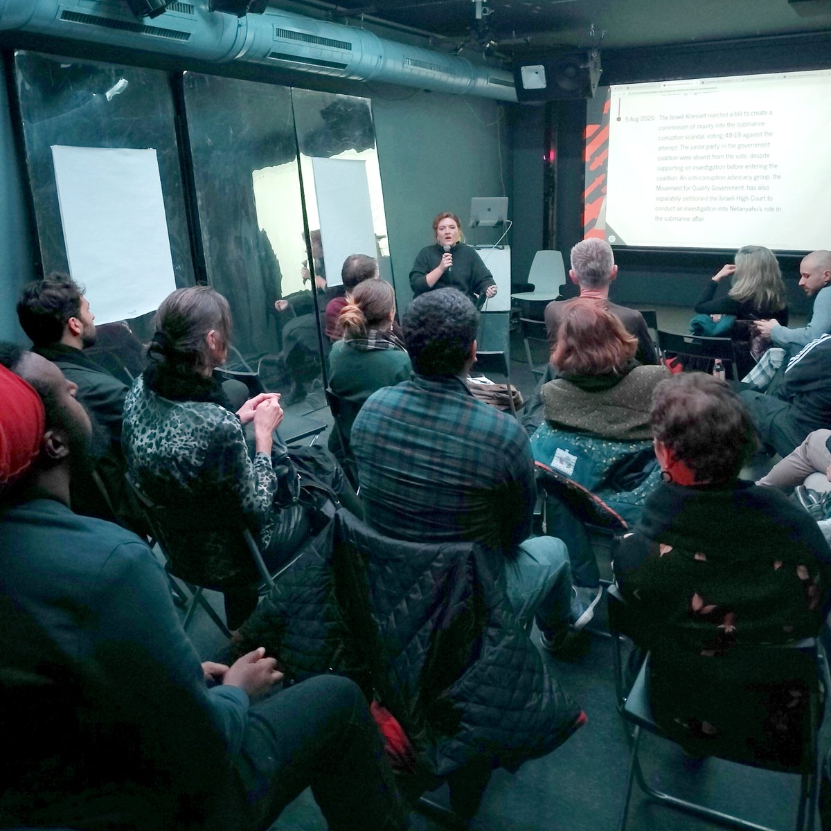Pics from the meet-up we had with <a href="/DemBrinke/">Julia Auf dem Brinke</a> from <a href="/ArmsTradeCT/">Corruption Tracker</a> talking about #armstrade &amp; corruption. Thank you to all who attended last night at @AcudMachtNeu. See you at the #OrganisedCrime conference where Julia will lead another workshop on arms trade: dnlb.org/31w2