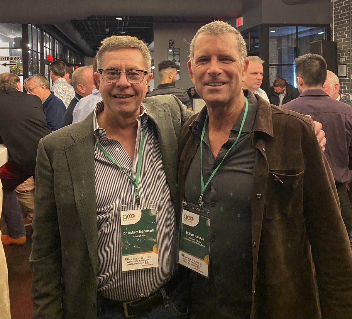 RLRandallMD's tweet photo. So grateful to reconnect w/ my colleague,friend & father of #osteointegration @rbranemark at #GCCO2023. He sets the standard. This is an incredible transformational movement to build #bionic limbs. @UCDavisOrtho @UCDavisHealth @UCDavisSurgery https://t.co/SsvXDZXngd