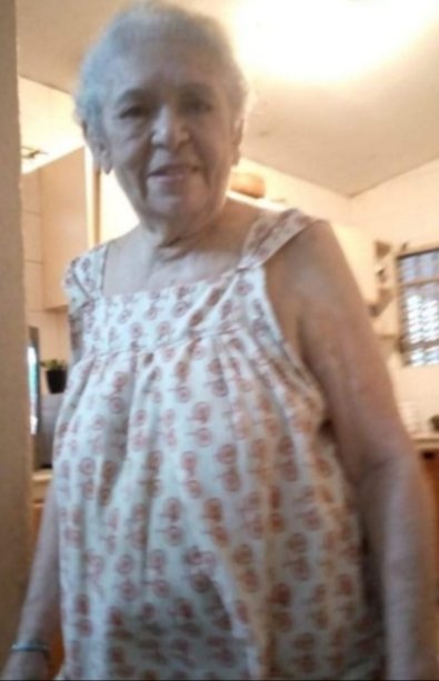 Ella es Teresita Suárez de Aguirre, esposa del mas grande gaitero de todos los tiempos,  El Monumental Ricardo. Urge  el medicamento Ritusimab de 500 mg para culminar su ciclo de quimio.
<a href="/VillegasPoljak/">Ernesto Villegas Poljak</a> <a href="/imgramaracaibo_/">Instituto Municipal de la Gaita</a>  
#SemanaDelGaitero
