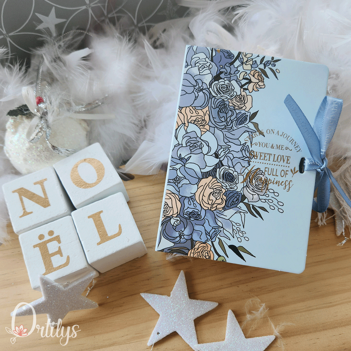 ortilys's tweet photo. Pour savoir ce qui se cache (ou pas, si vous préférez avoir la surprise !) dans la box de Noël "Givré", allez donc faire un tour dans ma boutique ! 
❄️7 surprises vous attendent à l'intérieur !! ❄️

Le RT est doux et il coûte rien 🥰 https://t.co/QTNiB9eCzJ