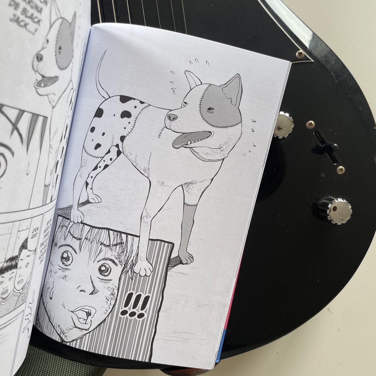 DistritoMangaCL's tweet image. Tras más de veinte años de espera, llega a Chile #BECK, la obra maestra de #HaroldSakuichi inspirada en la banda #RedHotChiliPeppers donde la música, la fama y el amor sacudirán a un joven que busca su lugar en el mundo.

#DistritoMangaCL
#DMCL
#distritomangachile