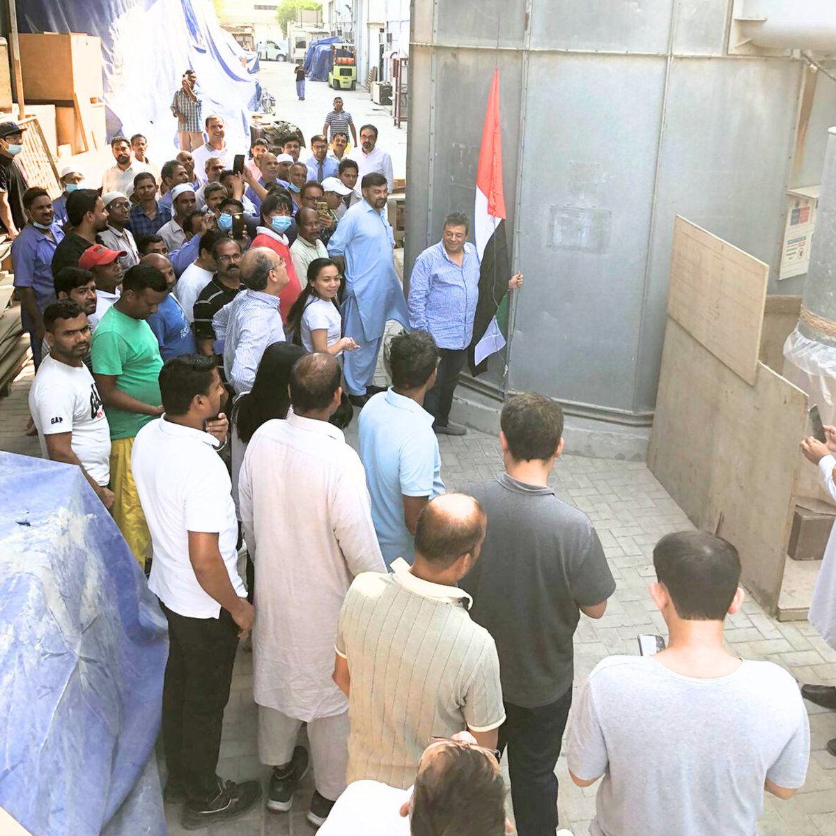 finointllc's tweet image. UAE Flag Day Celebration by Fino International 
-------------------
#UAEFlagDay #FinoInternational #UnityAndPride #UAE 
#dubai #FlagDay2023 #flagdaycelebration #UEA2023