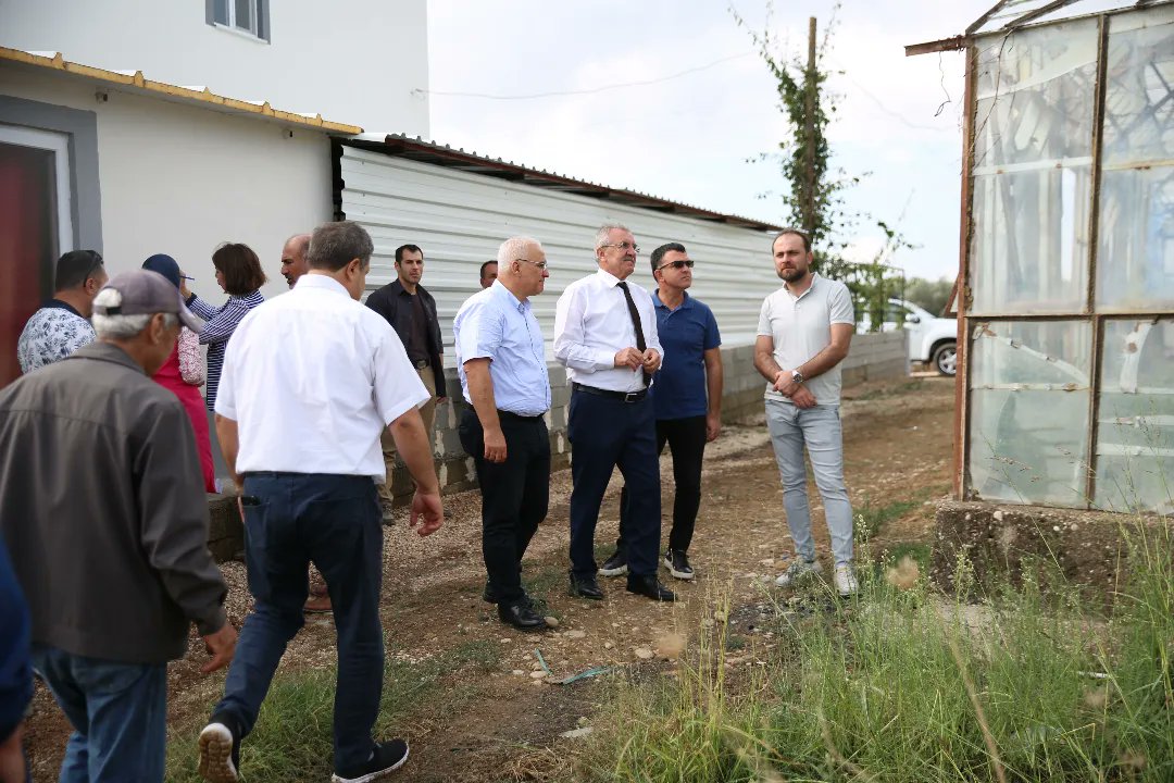 İlçe Başkanımız Hasan Yıldırım ve İlçe Tarım Müdürümüz Mustafa Çömezoğlu ile Sarıabalı Mahallemizde dolu afetinden etkilenen vatandaşlarımıza geçmiş olsun ziyaretinde bulunduk.