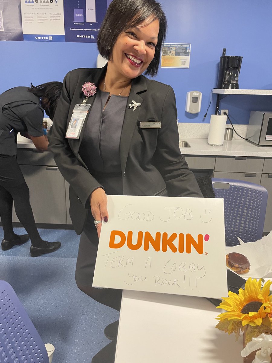 fontus_fortune's tweet photo. Team Thank you for a great Job this morning in NTA with our system down! Your hard work has not gone unnoticed! You rock!!💙🦾🦾 Courtesy of yours truly Barry Cook!🙏🏿💙⁦@MalkowskiAneta⁩ ⁦@csarkari⁩ ⁦@Jordan_Bykowsky⁩ ⁦@SebasKunkowski⁩ ⁦@JZabransky⁩ https://t.co/SdNpboliwt