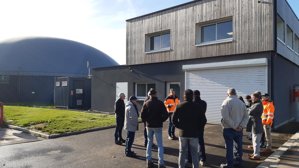 Visite de l'unité de #méthanisation d'Aymeric Baes par des élus d' <a href="/Osartis/">CC Osartis-Marquion</a> et le <a href="/cerdd/">ًًًً</a>. Une installation qui "apporte de l'énergie pour le territoire #gazvert et pour les plantes #AmendementOrganique" à partir des #biodechets du territoire. <a href="/rev3/">rev3</a> #economiecirculaire
