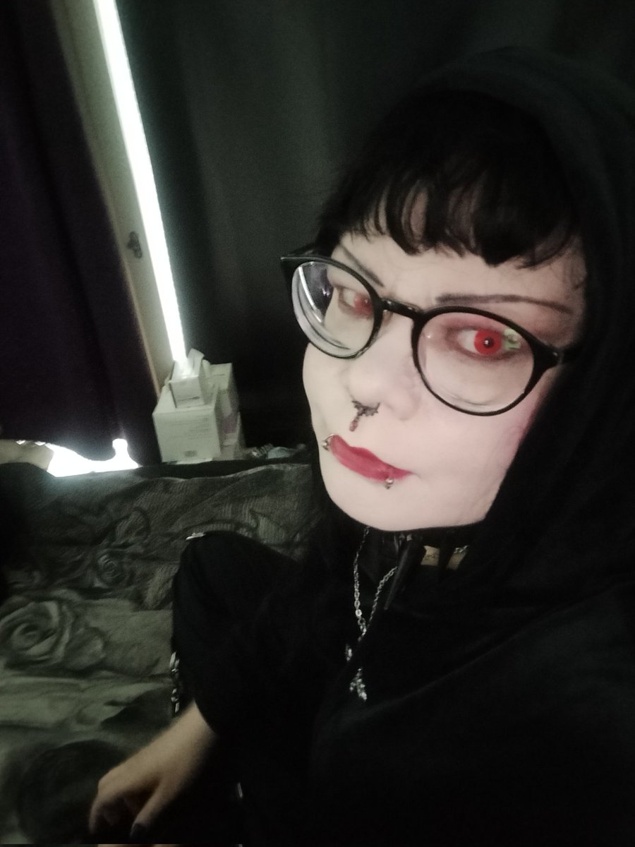 🦇⚰️🖤𝕻𝖔𝖎𝖘𝖔𝖓𝕾𝖎𝖝🖤⚰️🦇 tweet media