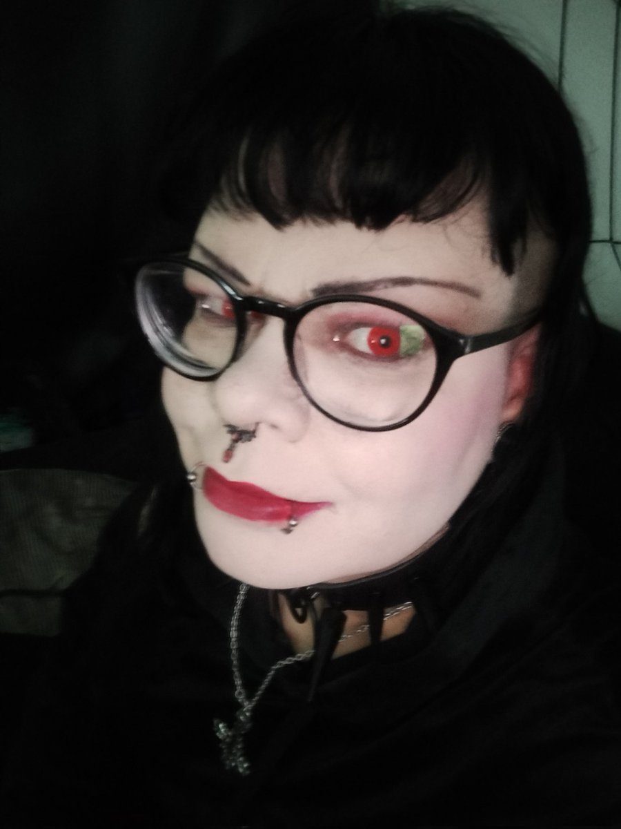 🦇⚰️🖤𝕻𝖔𝖎𝖘𝖔𝖓𝕾𝖎𝖝🖤⚰️🦇 tweet media