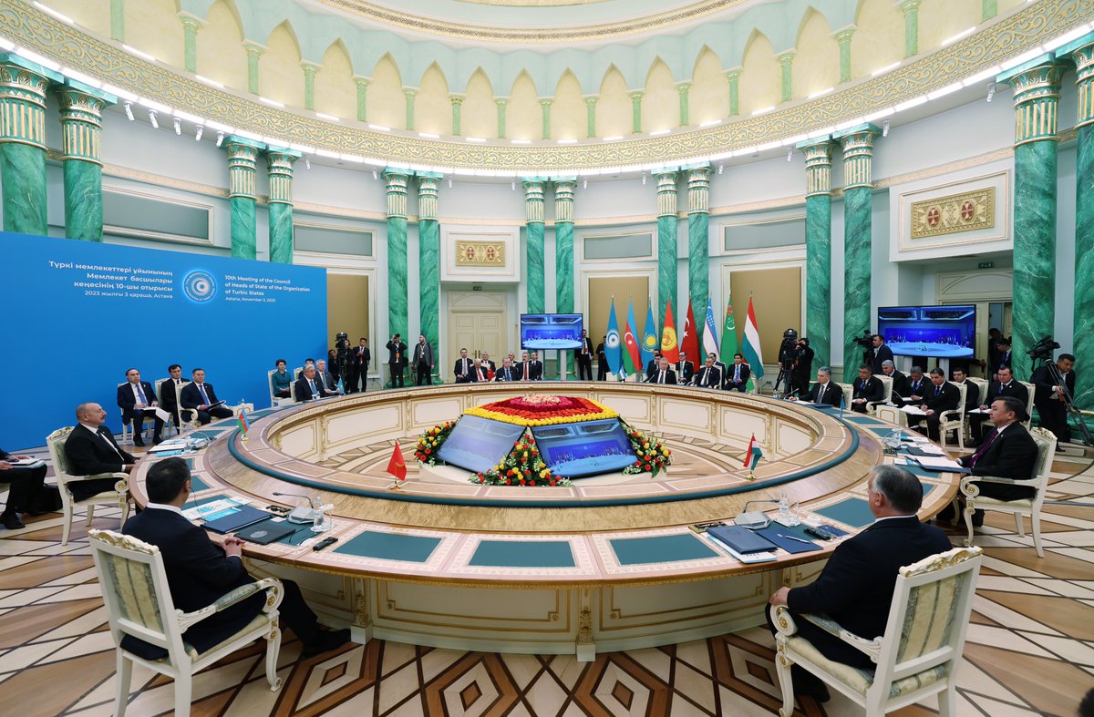 Türk Devletleri Teşkilatımızın 10’uncu toplantısını Kazakistan’ın başkenti Astana’da gerçekleştirdik. Küresel sınamalarla mücadelemizde en önemli gücümüz, Türk dünyasının birlik, beraberlik ve dayanışmasıdır.…