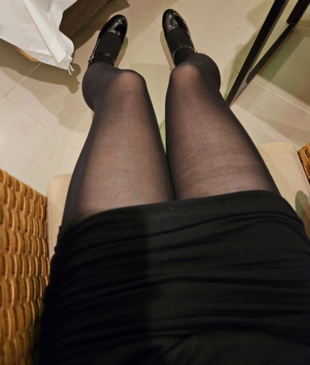 오랜만에 구두신고 신남
#청주게이 #청주탑 #청주바텀 #CD #멜섭 #게이 #Gay