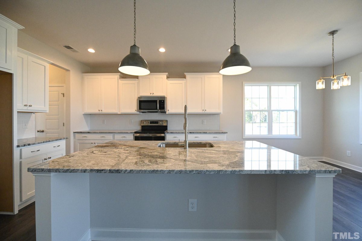 jsjbuilders's tweet image. Say hello to this beauty at 17 Looping Horse in Angier’s luxurious Langdon Ridge community! Visit our website for more details and photos of this beautiful home! jsjbuildersnc.com/New-Home-For-S…

#JSJBuilders #NCHomebuilders #AngierNC #LangdonRidge