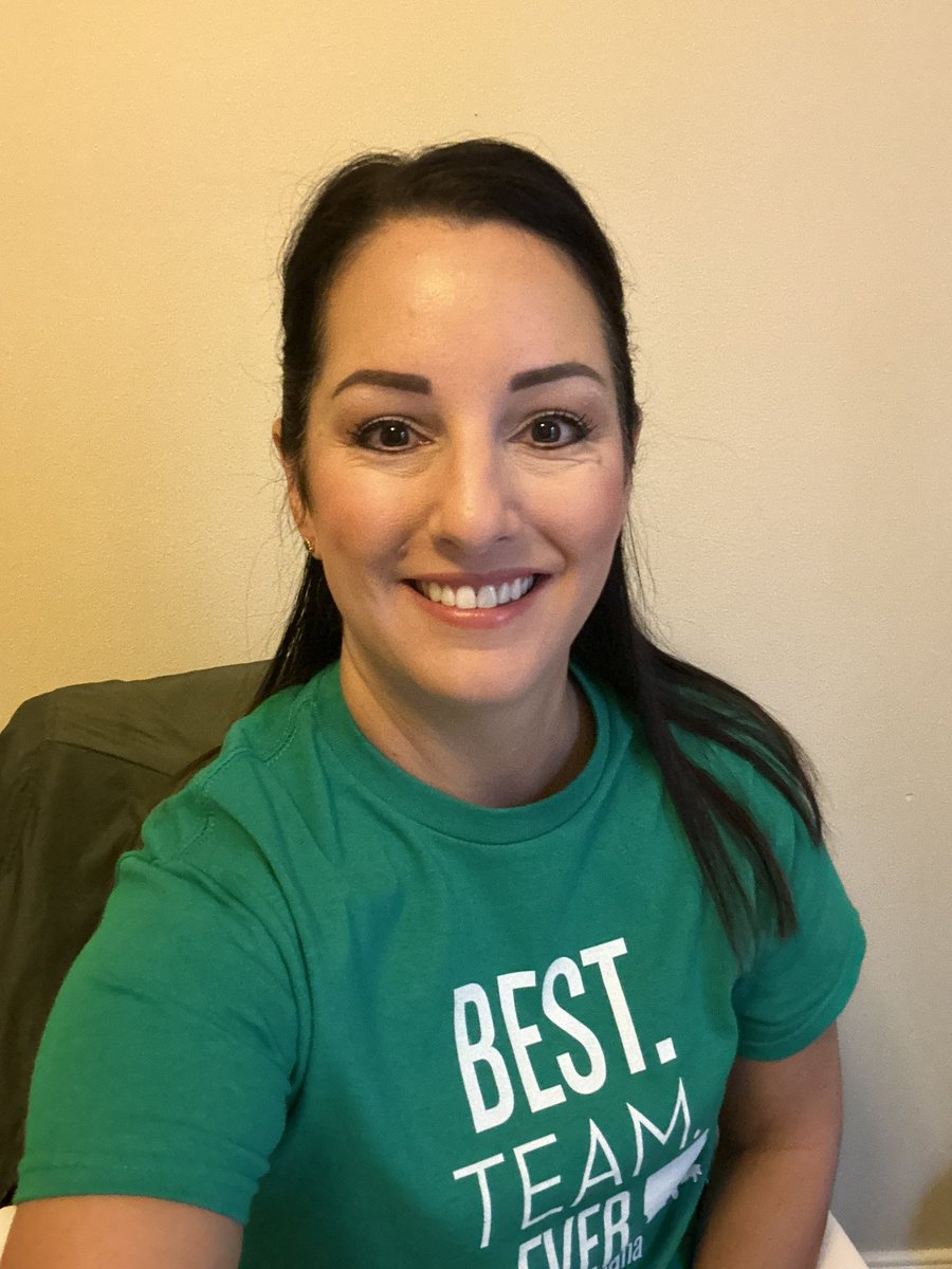 BritneyBAllen1's tweet image. #ThankfulforLearning  We are building educator excellence by strengthening our knowledge &amp;amp; skills through our learning together. #SouthCentralSweeties #TheNIETway @TheresaHamiton