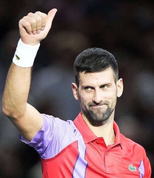 TheTennisLetter's tweet photo. Novak Djokovic on the crowd booing him in Paris:

“When I asked the audience to boo at me a little more, I won 8 points in a row. But I didn't do anything to provoke the audience, that's how it is. Is the Parisian crowd special? That's a good word, they are special… very special." 😂

(via Paris Press)