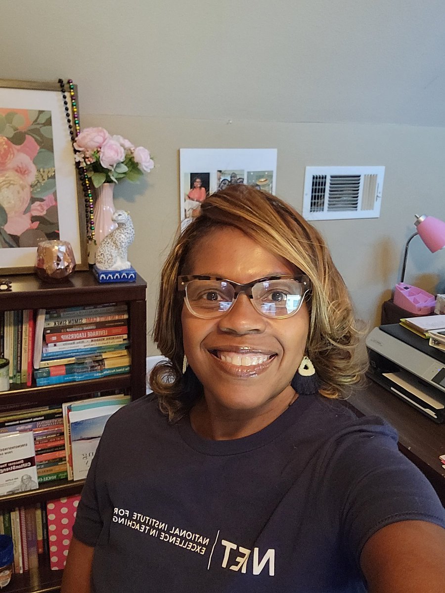 TheresaHamiton's tweet image. Happy Friday! Today I am
#ThankfulforLearning  We are building educator excellence by strengthening our knowledge &amp;amp; skills by learning together. #SouthCentralSweeties #TheNIETway
@NIETteach