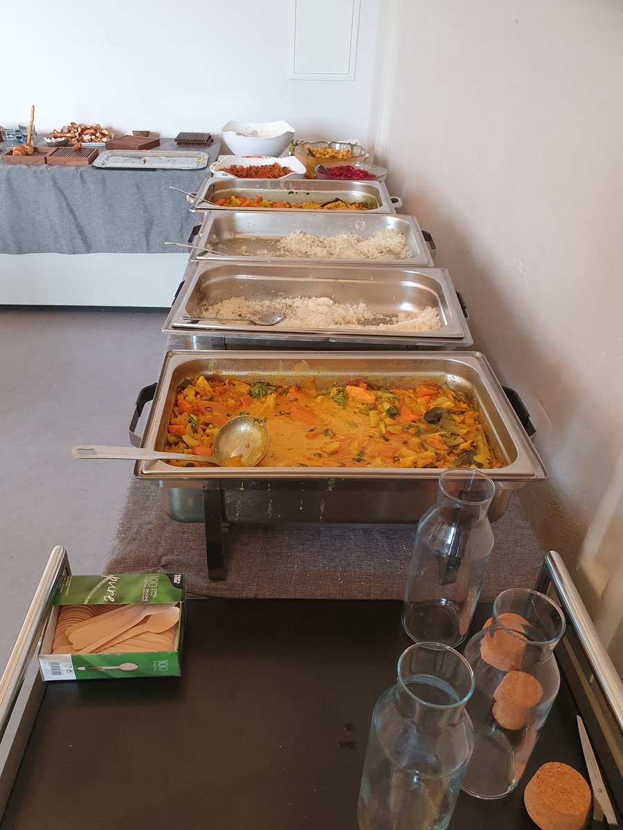meerblau2's tweet photo. Abschlusspräsentation Internationale Jugendkonferenz zum Thema WATER #SBNE
Stabsstelle Bildung für #nachhaltige Entwicklung mit Europabeauftragten + Abt. #Jugend Bezirk Charlottenburg-Wilmersdorf in Berlin @bacwberlin @OekowerkBerlin @GrueneBVVCW 5 intern. Teams #Naturerfahrung https://t.co/szlJP5JNs2