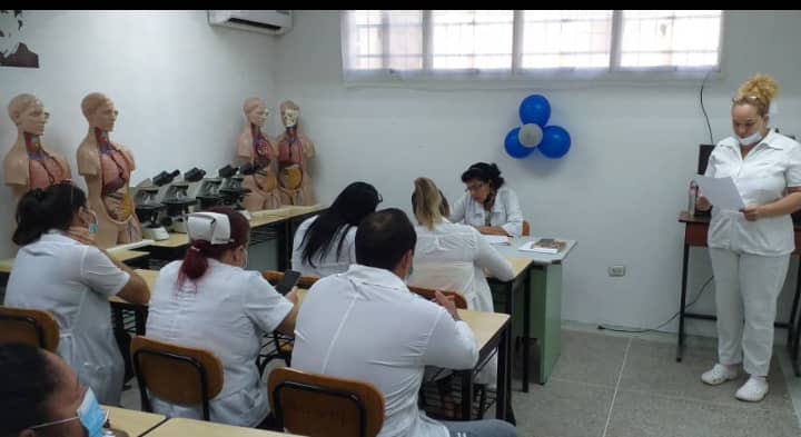 Aragua.CDI FRANCISCO MIRANDA.Capacitacion sobre medidas preventivas para el dengue.<a href="/cubacooperaven/">Brigada Médica Cubana en Venezuela</a> <a href="/japortalmiranda/">José Angel Portal Miranda</a> <a href="/MINSAPCuba/">Ministerio de Salud Pública de Cuba</a> #CubaPorLaVida #CubaPorLaSalud #PorUnaDocenciaDeCalidad