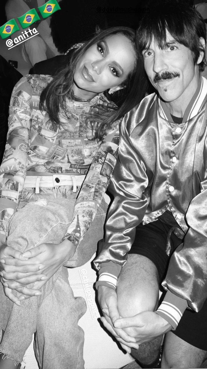 tmdqa's tweet photo. Anthony Kiedis, do Red Hot Chili Peppers, com Anitta no Rio de Janeiro!

(📸: David Mushegain) https://t.co/4nHFnUCTdX