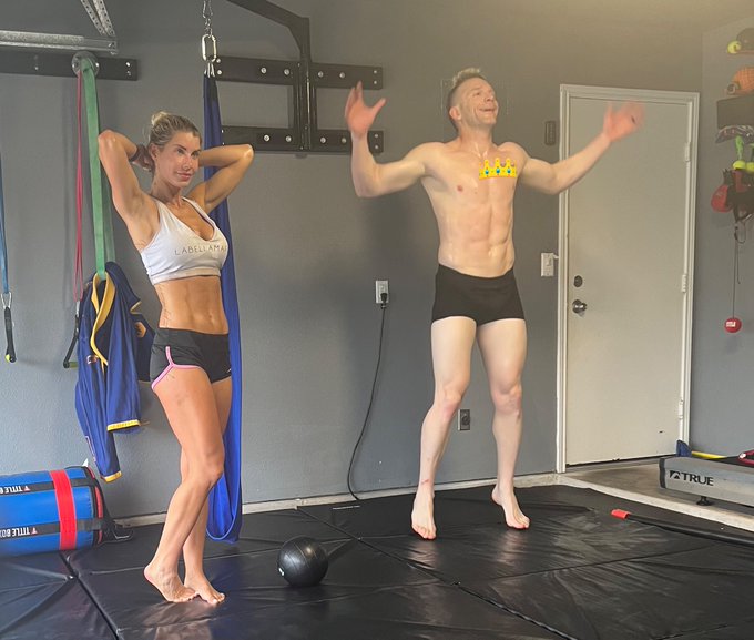 In the middle of explaining how much he loves me&hellip;. Fucking other men 😈 get you a hype man 🤪 https://t