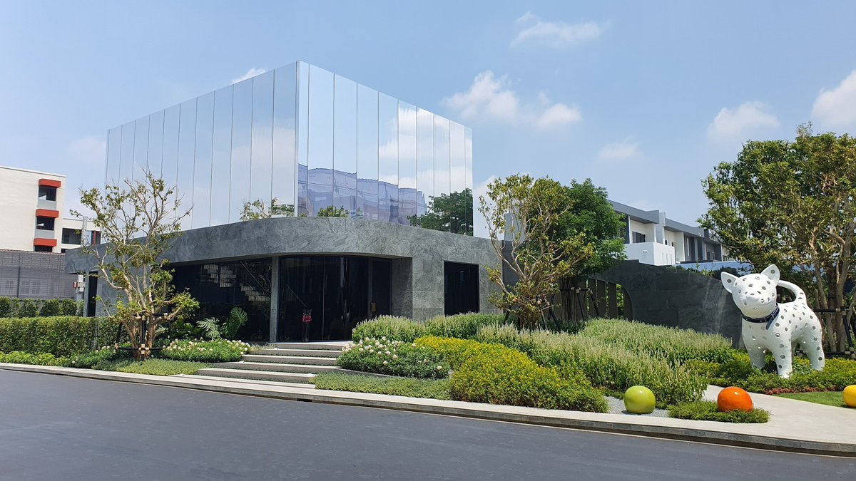 ArnutKitti's tweet image. #Sitewalk ที่ Bugaan กรุงเทพกรีฑา เพราะเราให้ความสำคัญกับการตรวจติดตามคุณภาพและทัศนียภาพโครงการอย่างต่อเนื่อง  เพื่อพัฒนาต่อยอดการอยู่อาศัยให้ตรงใจและยั่งยืน อยากให้เป็น Top of Mind ในใจลูกค้าและลูกบ้านทุกท่านครับ #ซื้อบ้านต้องแสนสิริ  #AttentionToDetails