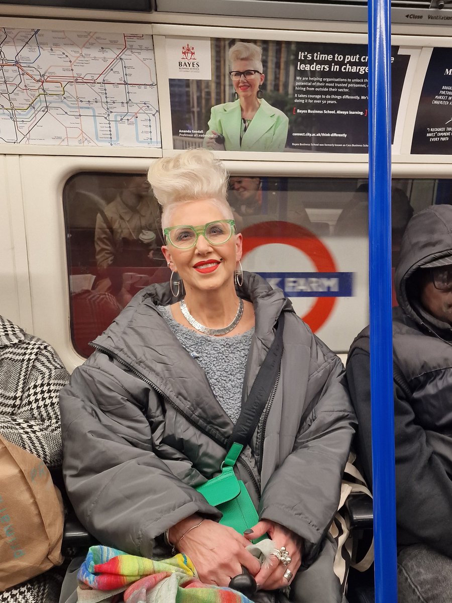 A few familiar faces next to our Bayes advertisements on the London tube 😜 <a href="/TfL/">TfL</a>

Have you spotted our new brand campaign yet? 👀

#LondonTube #TFL #BayesBusinessSchool