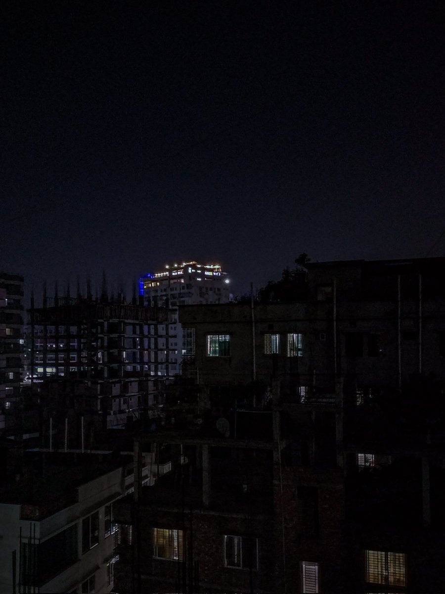 matin_ul's tweet photo. Dhaka Evening...
🗓️ 03.11.2023
© tahmid.matin 
.
.
#shots_with_tahmid
#unveiling_the_dream_in_photos

#photooftheday #photography #photographer #bangladesh #trend #NightPhotography https://t.co/uHwHx3DOhP