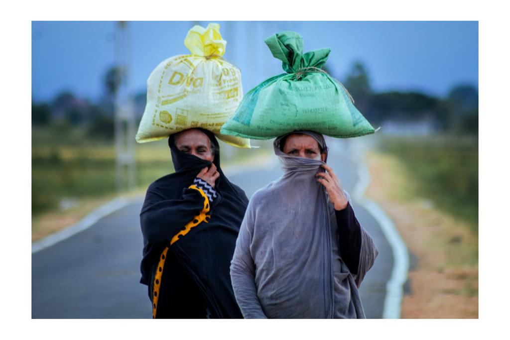 VMathumegalan's tweet photo. •
Twinning | 1/1 | 300Tez
Two women going from paddy fields work,
In the process of financially helping their family.
https://t.co/ZxARsokUpw
#art #strories #photography #nft #tezos https://t.co/w7PmAtlpQT
