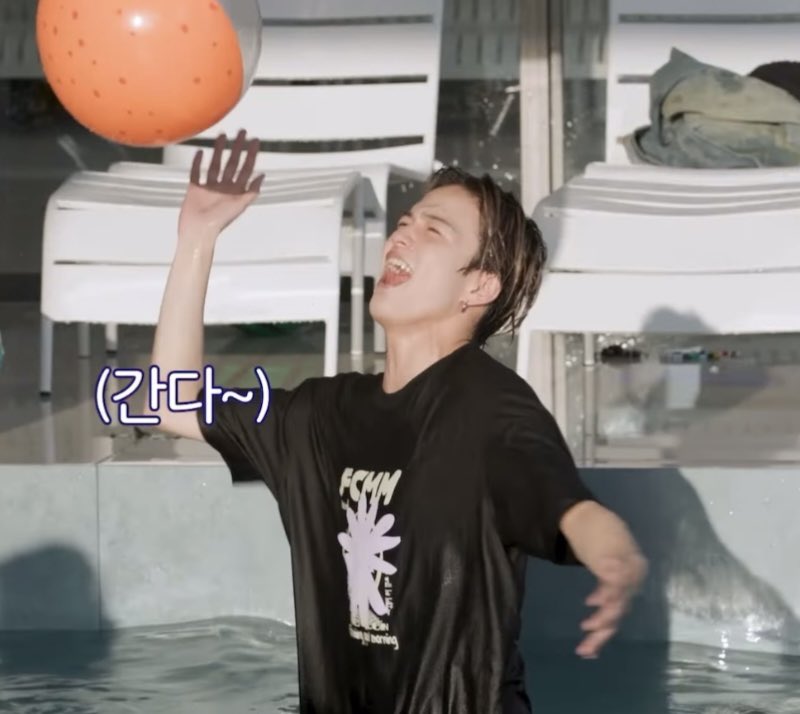 BeastCrypto_678's tweet photo. thank you Haruto & Junghwan for this healing trip, it’s very nice to see them having fun like this🥹🤍
#TREASUREMAP #EP_69 https://t.co/b2al44eSCw