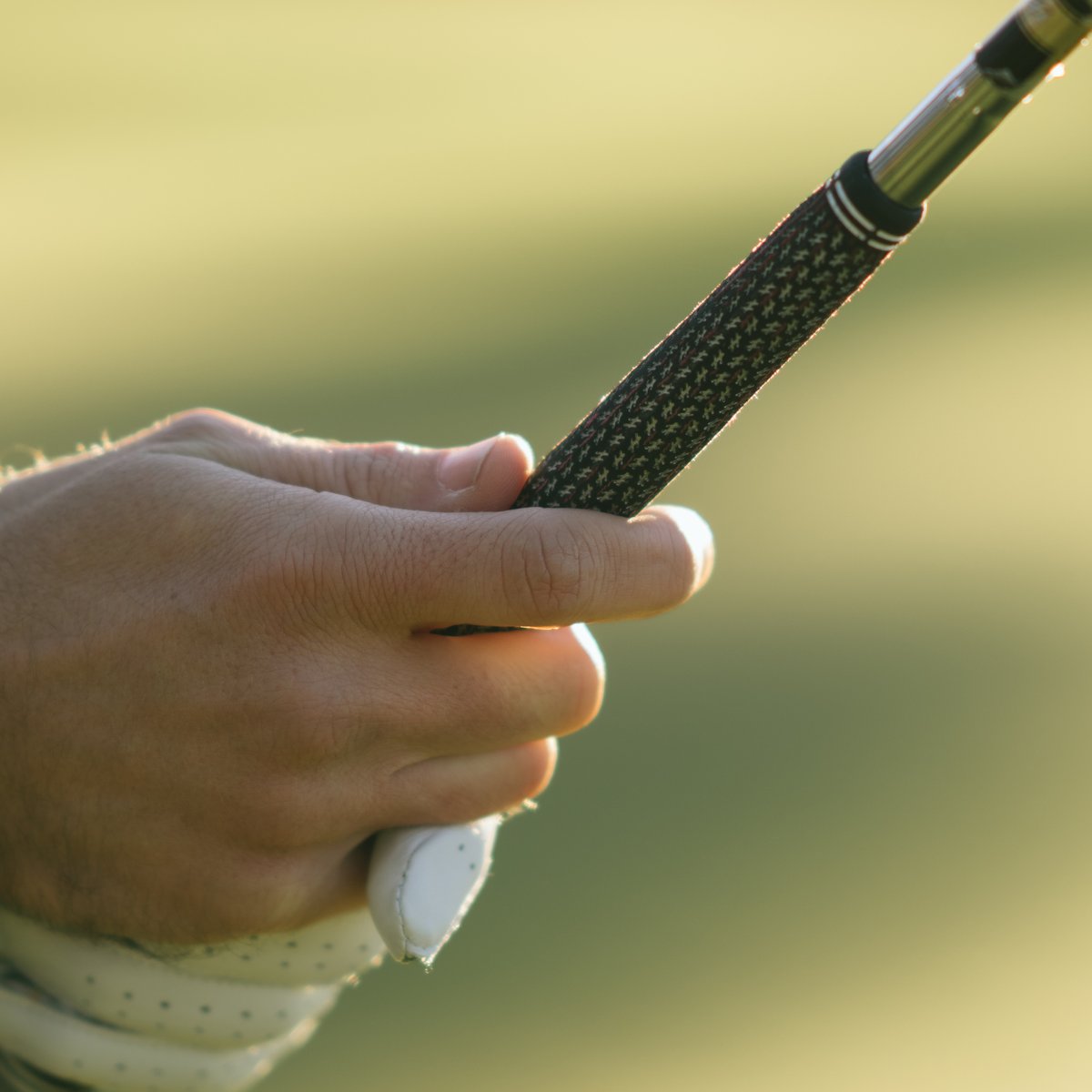 LamkinGrips's tweet photo. Enjoying a little fall ball in NC this weekend. #crossline #feeliseverything #golf #golfgrips #LamkinGrips https://t.co/n982k4ReA3