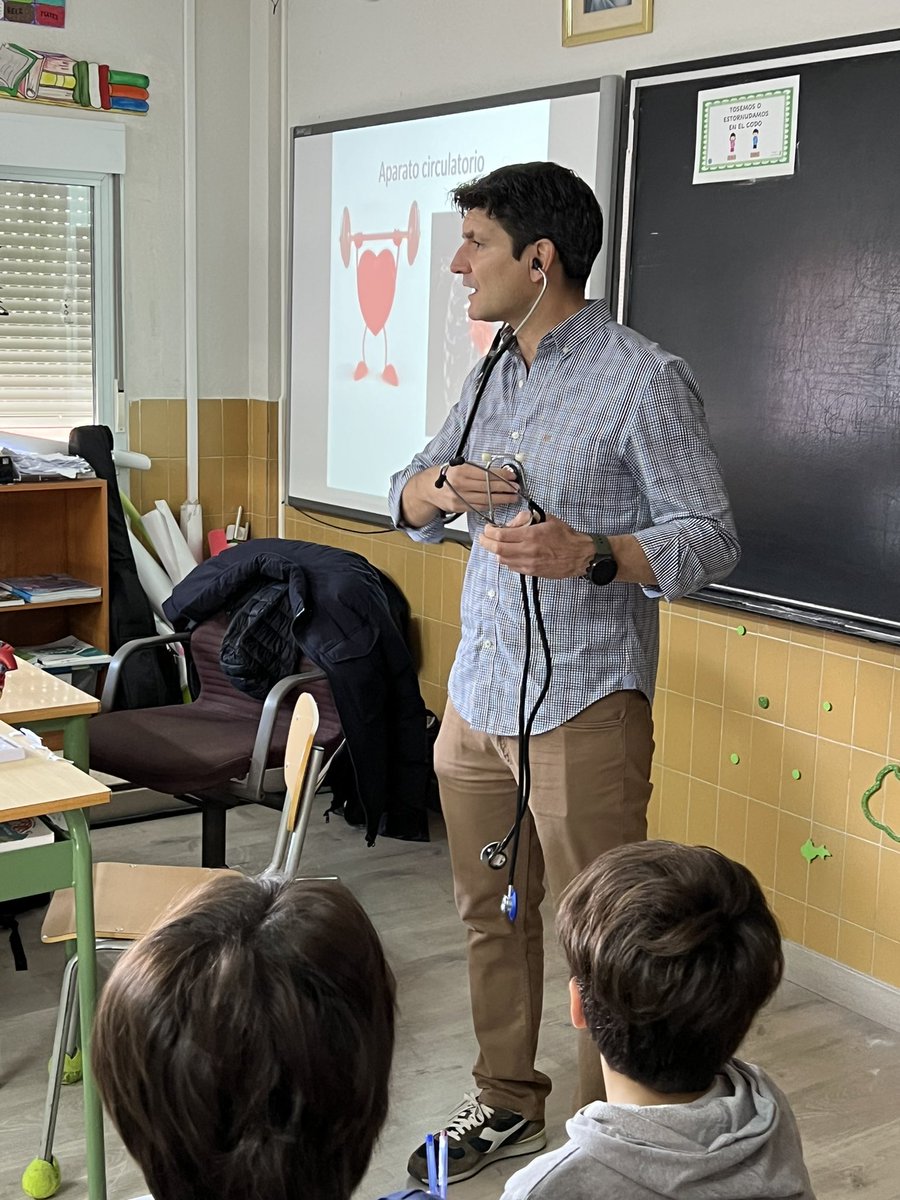 corazondemariaz's tweet photo. Los alumn@s de quinto de EP recibieron una master class del Doctor Javier Chimeno que les explicó las funciones del corazón 💓 y la importancia de su cuidado.
Muchas gracias por la visita.
@javierchimeno
#AbrazaLoDistinto #elcorazon #CuidaTuSalud #aparatocirculatorio https://t.co/jGIDXSs55Y
