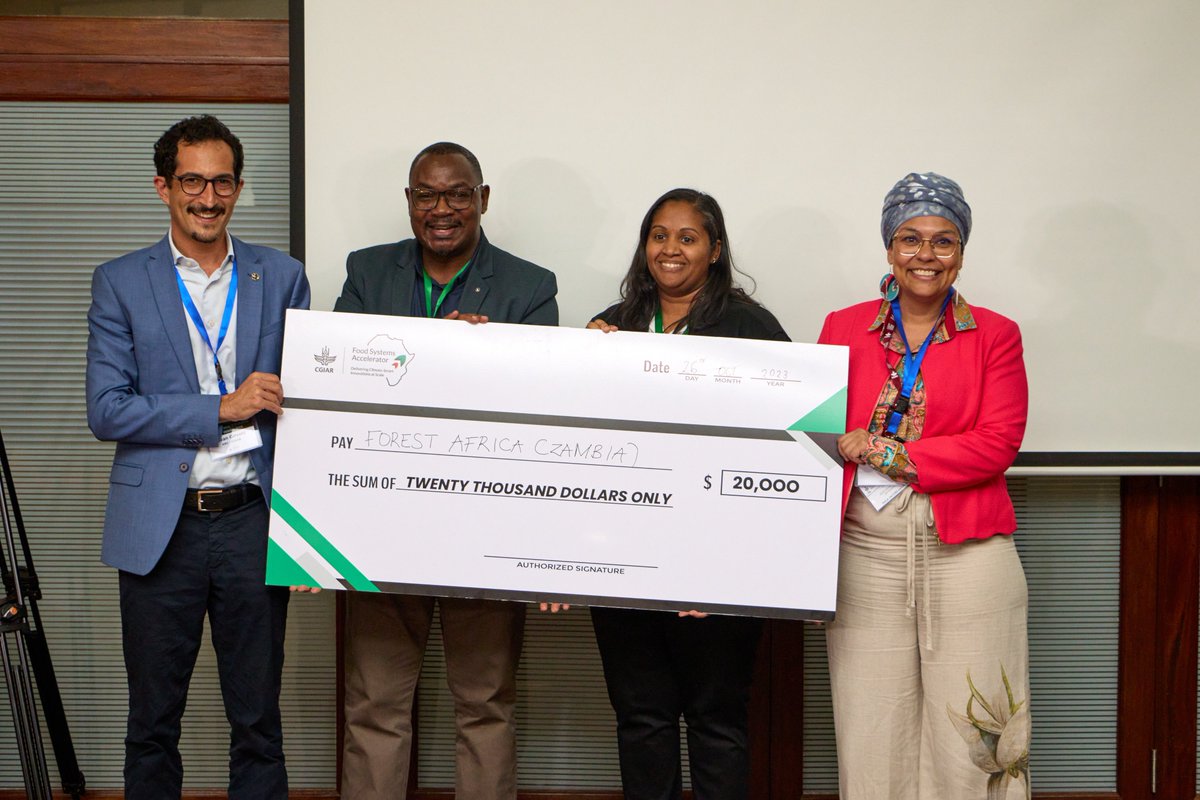 mercy_fz's tweet photo. What an incredible week at CGIAR's Food Systems Accelerator Pitch Day! Months of hard work, dedication, and amazing partners. We remain committed to supporting agri-entrepreneurs with the knowledge, expertise and financial resources they need to scale #CSA solutions. https://t.co/82ashrImz8