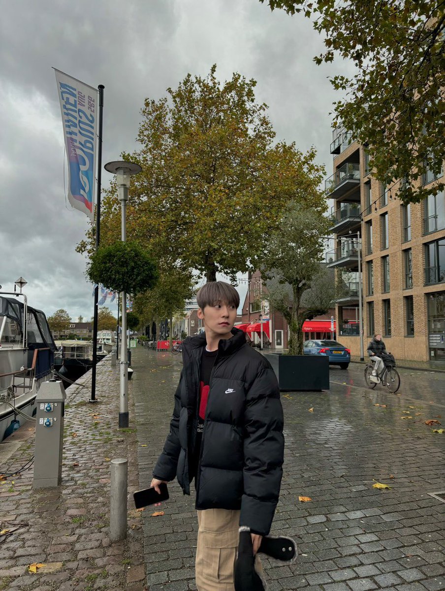official_ONEUS's tweet photo. [#건희]
in Tilburg🍅 https://t.co/7nnPYYaj1y