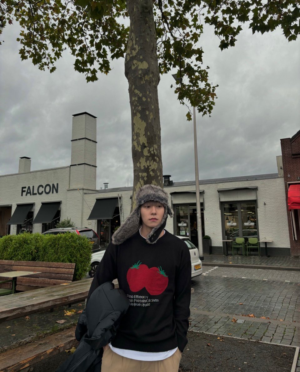 official_ONEUS's tweet photo. [#건희]
in Tilburg🍅 https://t.co/7nnPYYaj1y
