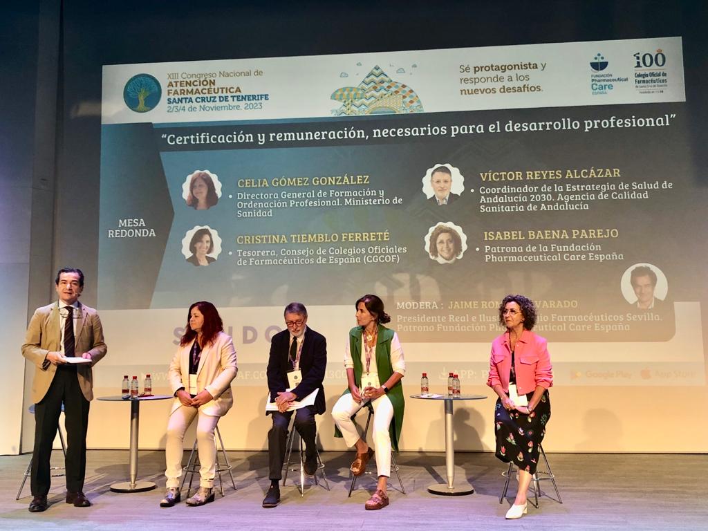 En la mesa han participado: Celia Gómez, directora general de Farmacia y Ordenación Profesional de <a href="/sanidadgob/">Ministerio de Sanidad</a>; Víctor Reyes, coordinador de la Estrategia de Salud de Andalucía 2030; <a href="/CristinaTiemblo/">Cristina Tiemblo</a>, tesorera de <a href="/Farmaceuticos_/">Consejo General Colegios Farmacéuticos</a> ; y <a href="/MIsabelBaenaP/">Isabel Baena Parejo</a>, patrona de <a href="/PhCare_es/">Fundación Pharmaceutical Care España</a>.