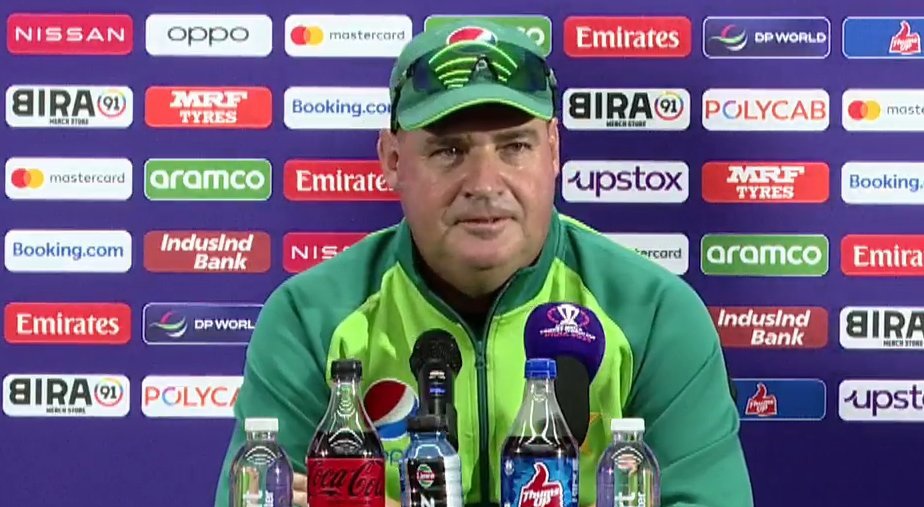 mufaddal_vohra's tweet photo. Mickey Arthur said, "we're feeling suffocated under such a heavy security. It feels like we're in a COVID period". https://t.co/GtEKeB5Heq