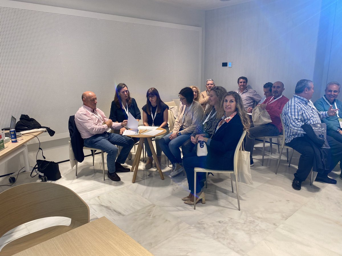 Taller situaciones clínicas en asma en consultas de médic@s de familia, enfermería y farmacia comunitaria <a href="/ARC__Spain/">Asthma Right Care España</a> <a href="/IPCRG/">IPCRG</a>