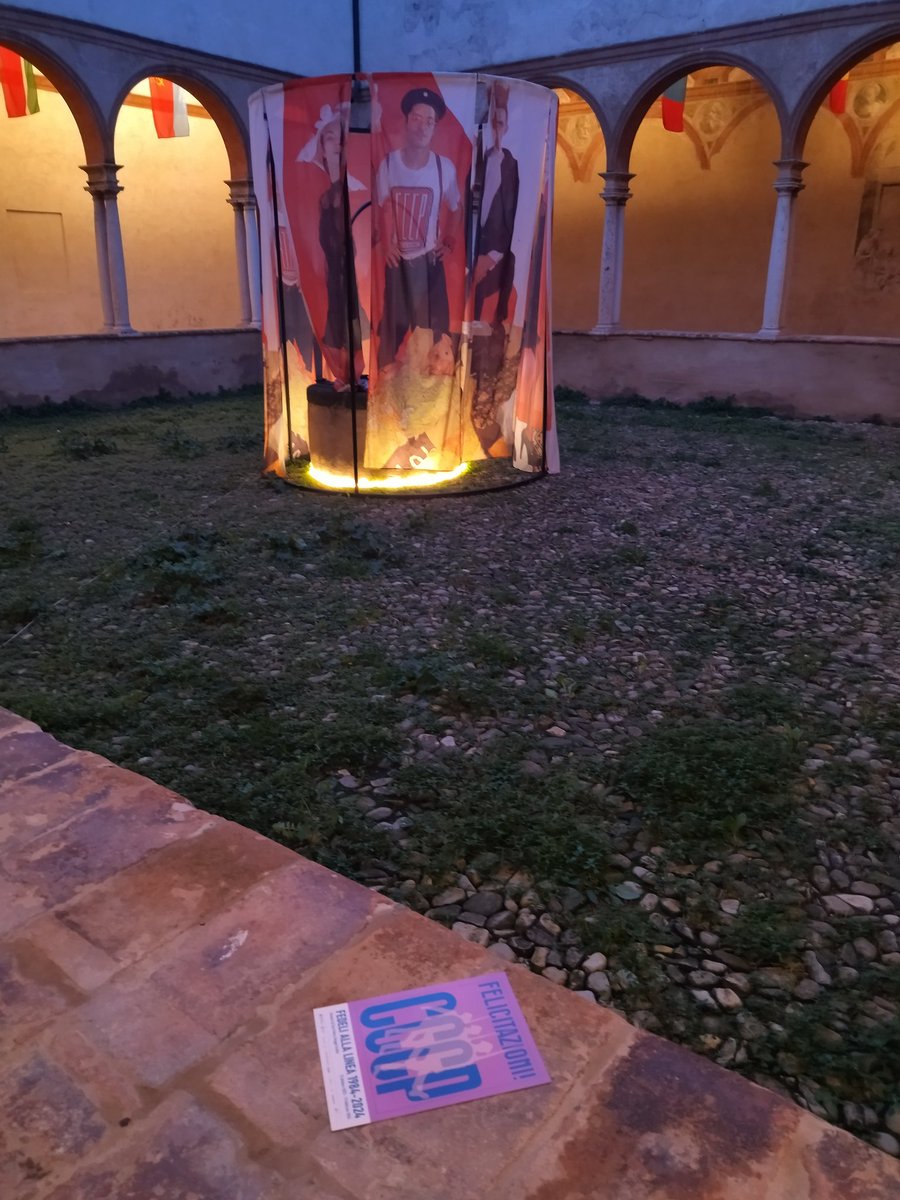 armandomanzini's tweet image. Di padre in figlia...Pellegrinaggio alla mostra #CCCP #Fedeliallalinea