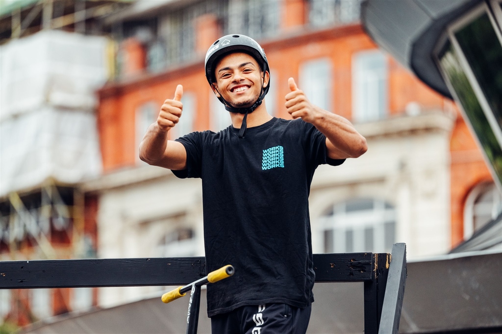 King Ramps, a beloved part of the festival, returned to pack the weekend with all things Streetstyle. 🛹 Pro-Skaters and BMXers showcased their incredible skills, performing huge tricks, landing outrageous stunts, and soaring to new heights. 🚲