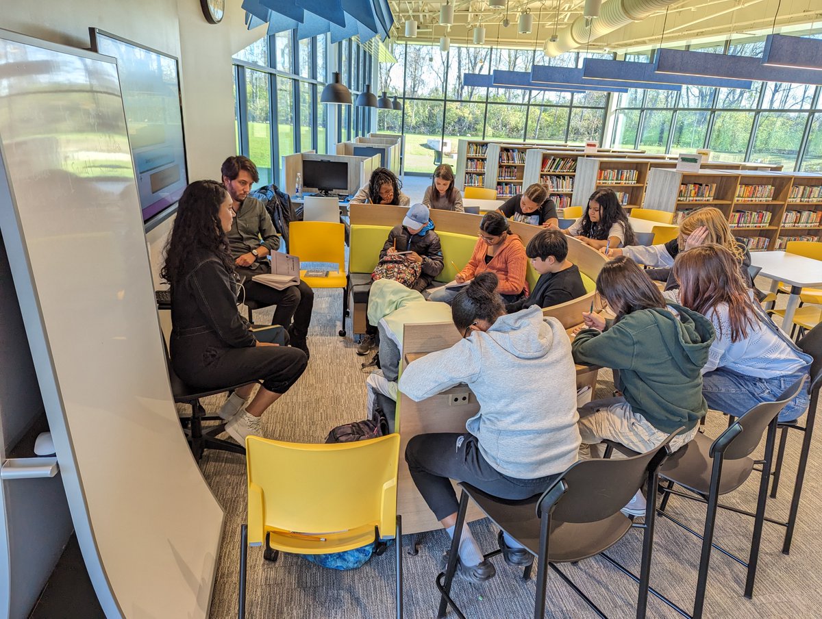 All this is part of MPMS's desire for students to find their own voice through poetry or spoken word and show how incredibly powerful their words can be! To celebrate, Minerva Park MS will host a school-wide poetry slam in the spring! Snaps for poetry!