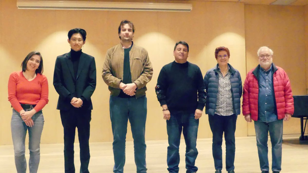 #CertamenLlobet 2023
#Finalists👇
Belmin Okanovic (BOSNIA)
Émilie Fend (FRANCE)
Jehee Lee (SOUTH KOREA)
#Jury👇
Jorge Cardoso (ARGENTINA)
Marta Jarné (SPAIN)
Alexis Vallejos (CHILE)
#belminokanovic #emiliefend #jeheelee #jorgecardoso #martajarne #alexisvallejos #guitarcompetition