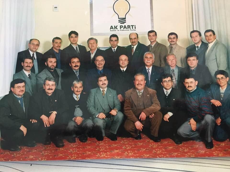 KURULUŞUNDAN BU GÜNE KADAR HER KADEMESİNDE ÇALIŞTIĞIM AK PARTİMİZİN BİR NEFERİ VE REİSİMİZİN YOLDAŞI OLMAKTAN GURUR DUYORUM.AK PARTİMİZİN İKTİDARA GELİŞİNİN YILDÖNÜMÜ KUTLU OLSUN.
RABBİM HİZMET DOLU NİCE YILLAR NASİP ETSİN İNŞALLAH..🇹🇷💡🇹🇷⁦<a href="/RTErdogan/">Recep Tayyip Erdoğan</a>⁩